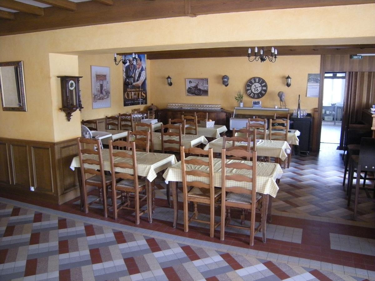 Vollore-Montagne Hotel Gites Des Touristes מראה חיצוני תמונה
